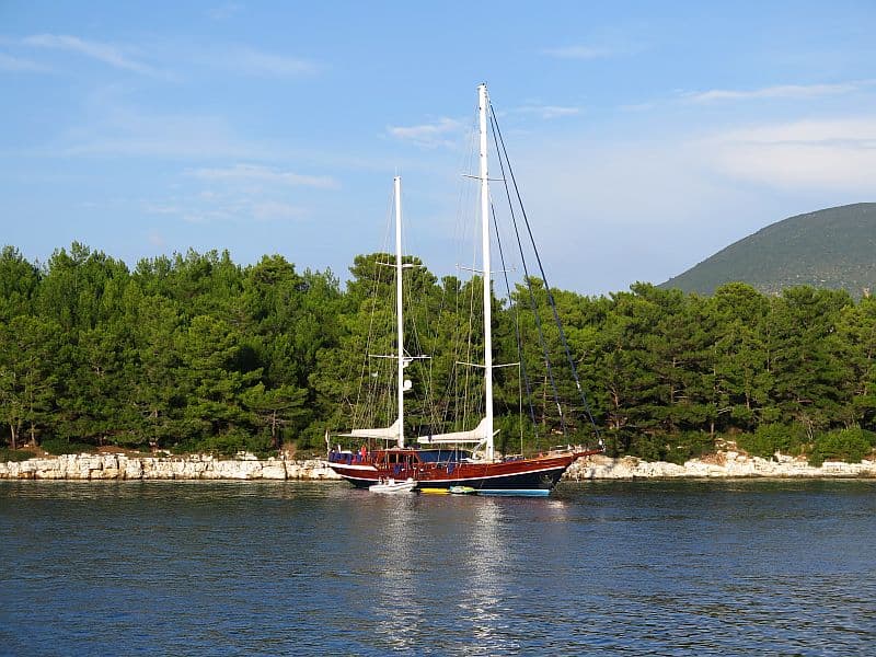 费特希耶海盗船出海:阳光、大海与隐秘海湾 — 2
